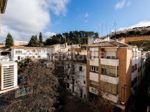 Foto 94831c0e-0122-4e87-868c-ae836d671b79. Rent flat in calle real de cartuja 63 in San Ildefonso Granada