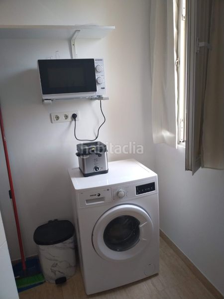 Foto 10519ab7-b23f-4127-94fd-8b916b11d92b. Lloguer pis a paseo reina sofía 3 a Velilla - Velilla Taramay Almuñécar