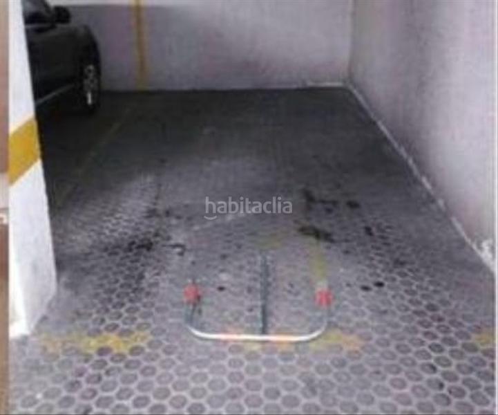 Foto f5cf32f2-57d4-4bc3-8b96-f63646f800cf. Parking coche en n/a en San Matías - Realejo Granada