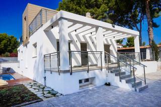 Chalet en Coloma. Villa de nueva construcción en la nucia