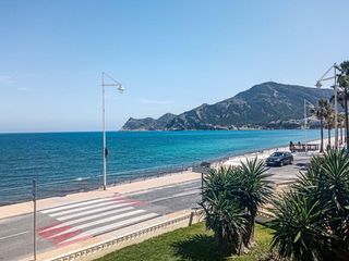 Rent Apartment in Altea Ciudad. Apartamento en primera línea de playa de altea
