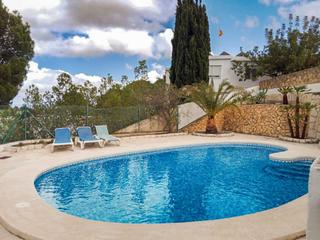 Casa aparellada a Escandinavia-Cautivador. Chalet de 3 dormitorios con garaje y piscina comunitaria a 5 min