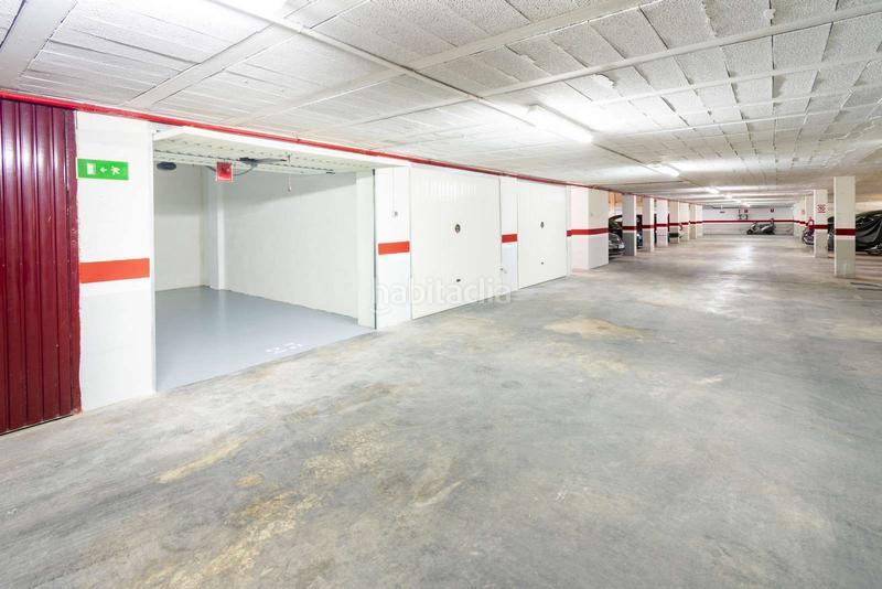 Foto 8284e651-d64a-4077-b632-c737b0c9120f. Alquiler parking coche garaje cerrado en zona centro de playa del albir en Alfàs del Pi (l´)