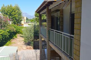 Chalet en L´Albir. Chalet de 352m2 divido en 2 viviendas, con parcela de 800m2 y li