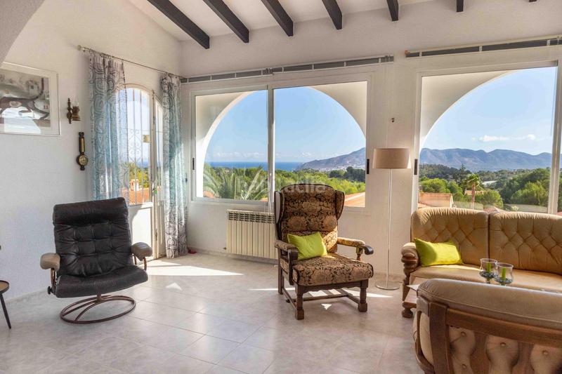 Foto 34f77e9b-ea4f-4ebc-9370-1621918299c7. Chalet  con impresionantes vistas y 2 apartamentos independientes en Alfàs del Pi (l´)