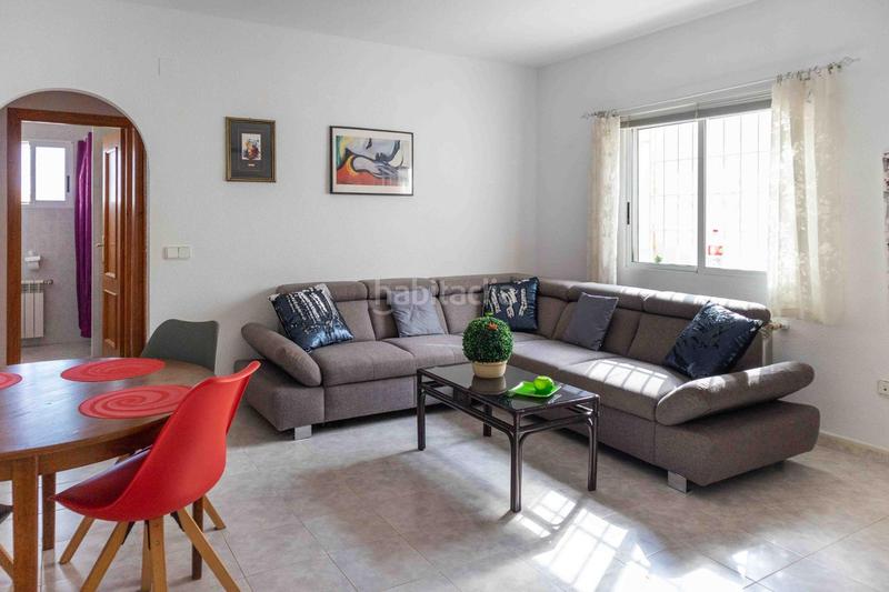 Foto e25c5c42-894b-43c8-a9eb-9a524450e81c. Chalet  con impresionantes vistas y 2 apartamentos independientes en Alfàs del Pi (l´)