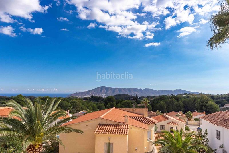 Foto f3266a77-3a01-48a8-b3c3-d1a60fa84c51. Chalet  con impresionantes vistas y 2 apartamentos independientes en Alfàs del Pi (l´)
