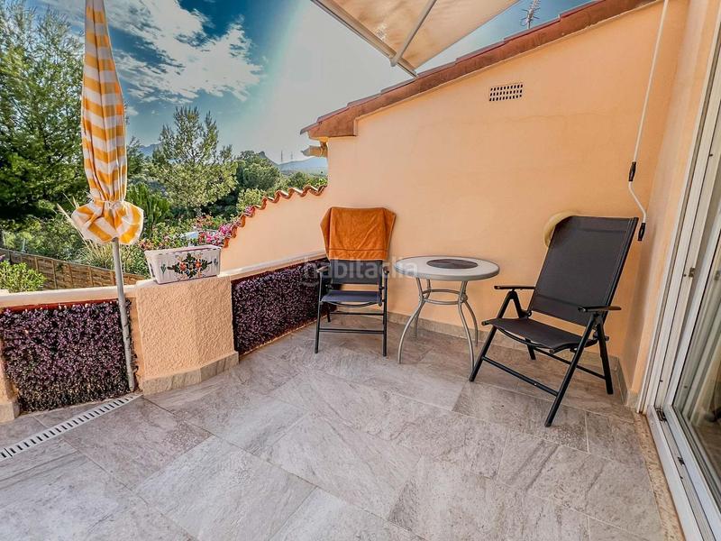 Foto 1bce921f-bbcb-470e-8ddc-cd0f45a8b5e1. Casa adossada amb piscina a Coloma Nucia (la)