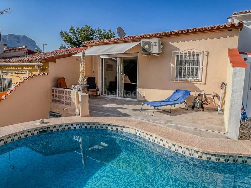 Foto a54a0431-86f5-4063-84b8-1685238af91f. Casa adossada amb piscina a Coloma Nucia (la)
