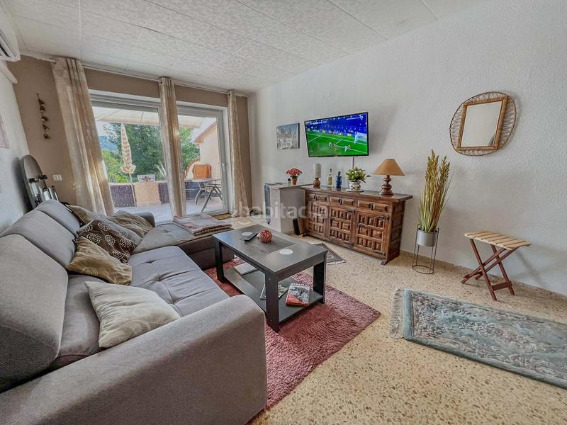 Foto eeeb0733-55ee-4817-b491-3c0a69c2a9f0. Casa adossada amb piscina a Coloma Nucia (la)