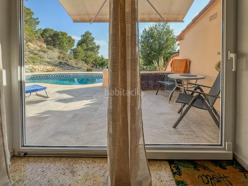 Foto f30cce92-2bf6-4554-9296-e02c3255bf35. Casa adossada amb piscina a Coloma Nucia (la)