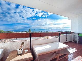 Apartment in Escandinavia-Cautivador. Atico duplex de 2 habitaciones y 2 baños a 1km del centro de alf