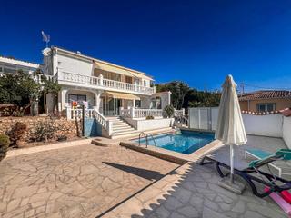 Xalet a Montebello - Nou Espai. Villa en la nucia con dos viviendas independientes
