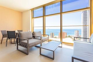 Apartamento en Playa Poniente. Apartmento 95m2, dos dormitorios, en edificio intempo de benidor