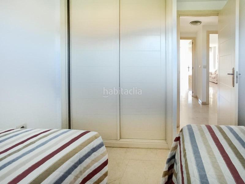Foto ffd5895a-a1a8-4006-b578-958fba474aa9. Apartamento  de esquina de 2 dormitorios y 2 baños, plaza de garaje y piscina cubierta en albir en Alfàs del Pi (l´)