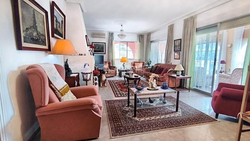 Foto 58d7f868-286e-40c6-a5b3-1d4d11840a88. Xalet amb aparcament piscina a Coloma Nucia (la)