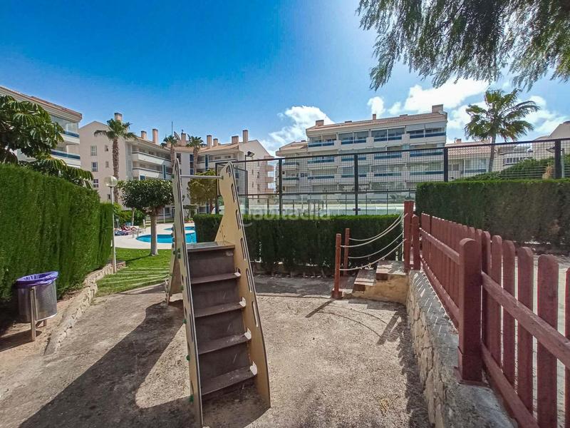 Foto 63ade006-11cd-405d-9f15-6a8999a0fd52. Apartamento  de esquina de 2 dormitorios y 2 baños, plaza de garaje y piscina cubierta en albir en Alfàs del Pi (l´)