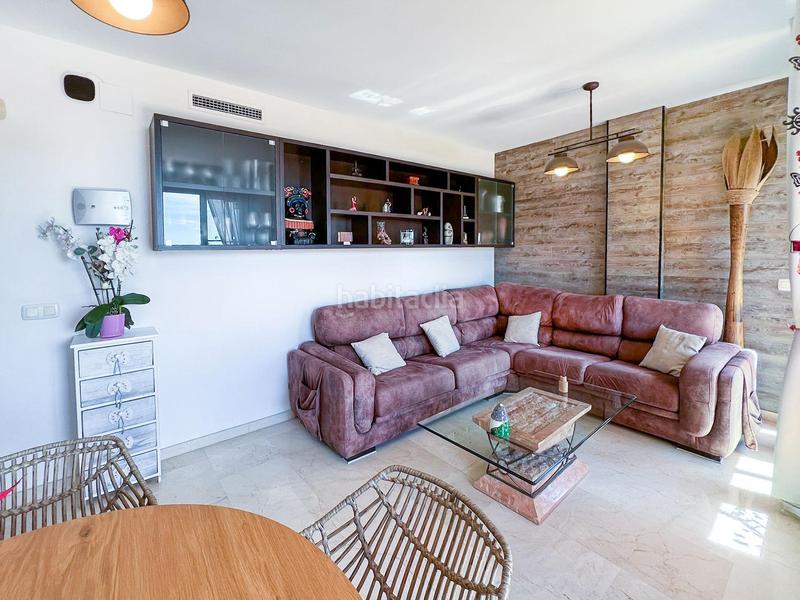 Foto 84ac1b3f-12cf-4e56-b0b4-9298c1f86d29. Piccolo appartamento con parcheggio piscina in Golf Bahía Finestrat