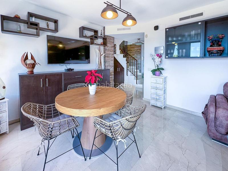 Foto 93b657ad-96ac-41c3-9ae0-2dc4bea8cb8a. Piccolo appartamento con parcheggio piscina in Golf Bahía Finestrat