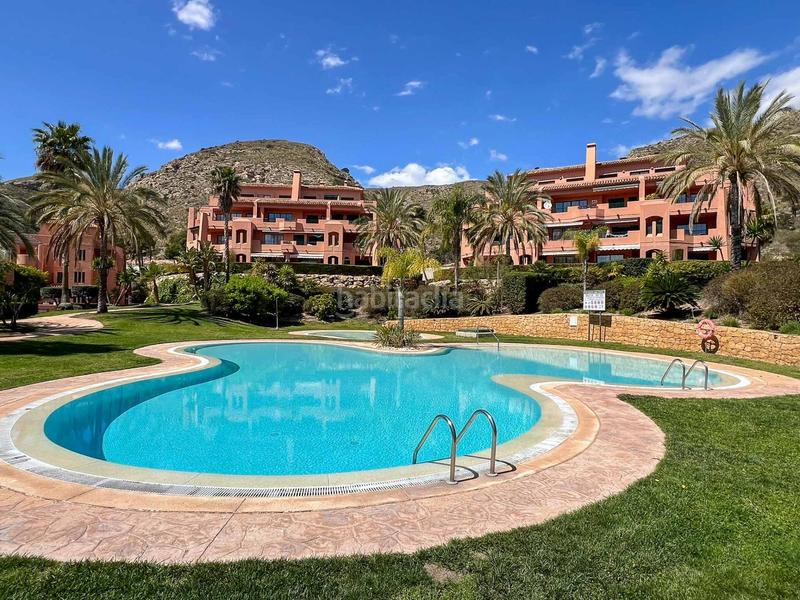 Foto b5c6a8dc-247c-43f0-977f-8eacff59d830. Piccolo appartamento con parcheggio piscina in Golf Bahía Finestrat