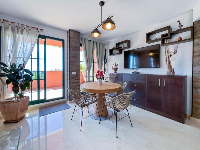 Foto ba7d692f-1b22-46e9-a193-7493757215ce. Piccolo appartamento con parcheggio piscina in Golf Bahía Finestrat