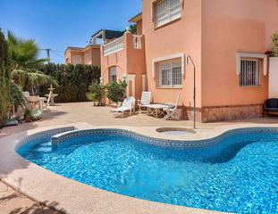 Chalet à L´Albir. Villa en albir