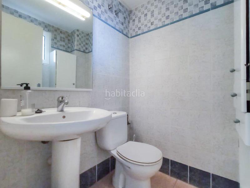 Foto 382b0009-ecb0-4225-9fca-85a7e5627525. Casa adosada adosado de 3 dormitorios con garaje doble y piscina a 1km del centro de alfaz del pi en Nucia (la)
