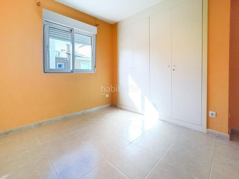 Foto 911b2188-cb31-4079-a75a-558fc1f1d585. Casa adosada adosado de 3 dormitorios con garaje doble y piscina a 1km del centro de alfaz del pi en Nucia (la)