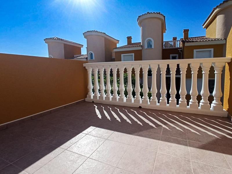 Foto ed349ba1-7a3a-4dfd-9b4e-89b502576eea. Casa adosada adosado de 3 dormitorios con garaje doble y piscina a 1km del centro de alfaz del pi en Nucia (la)