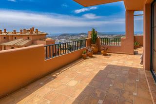 Àtic a Golf Bahía. Ático dúplex con vistas en sierra cortina  finestrat