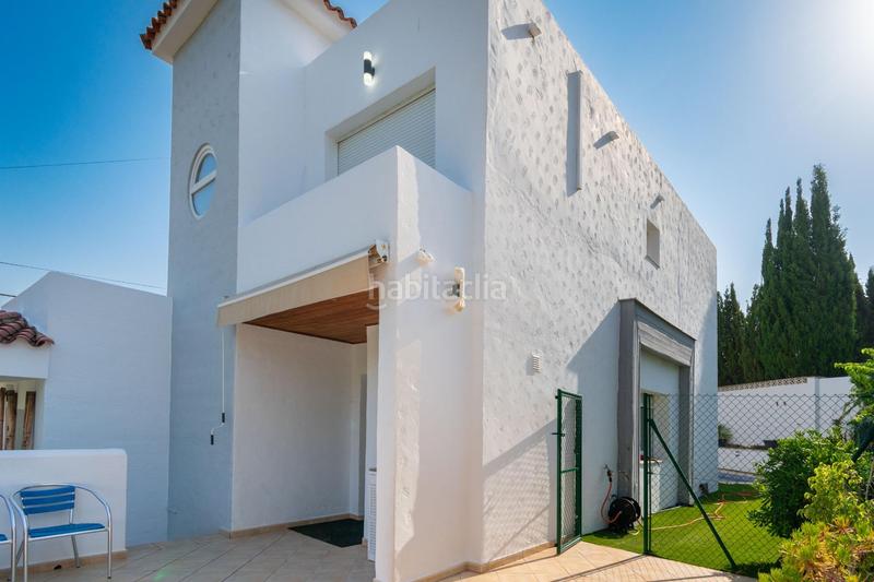 Foto b80b46d0-6b3b-42d2-9a6f-4eb702b6d630. Chalet  independiente de 200m2 con 538m2 de parcela, cuatro dormitorios, garaje y piscina en zona tranquila del albir en Alfàs del Pi (l´)
