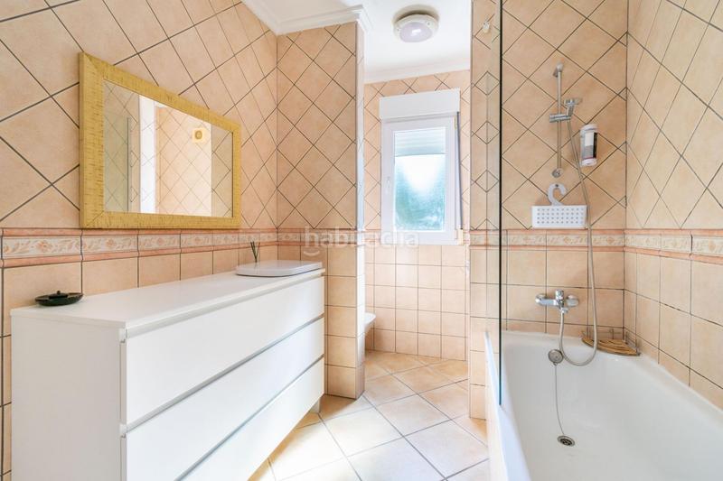 Foto ce93c42b-eee7-4859-bf64-b832078a8fa7. Chalet  independiente de 200m2 con 538m2 de parcela, cuatro dormitorios, garaje y piscina en zona tranquila del albir en Alfàs del Pi (l´)