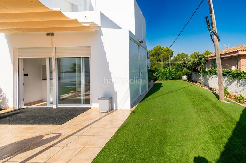 Foto f19b3320-ee14-488c-b84d-74aae2500488. Chalet  independiente de 200m2 con 538m2 de parcela, cuatro dormitorios, garaje y piscina en zona tranquila del albir en Alfàs del Pi (l´)