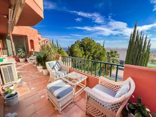 Appartement à Golf Bahía. Apartamento reformado con impresionante terraza con vistas despe