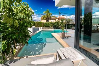 Doppelhaus in L´Albir. Moderno chalet semiindependiente en el albir, com más de 400m2 c