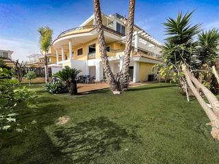 Piano terra in L´Albir. Apartamento de planta baja con gran terraza de 200m2 en el albir