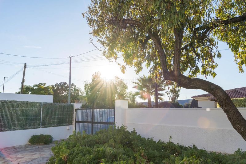 Foto 2b7b3ba5-5770-4616-a2aa-4cd4f504d392. Casa aparellada amb aparcament piscina a L´Albir Alfàs del Pi (l´)