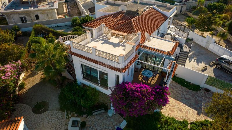 Foto 54606a39-1624-49ca-b643-9e1c3672fd7a. Casa aparellada amb aparcament piscina a L´Albir Alfàs del Pi (l´)