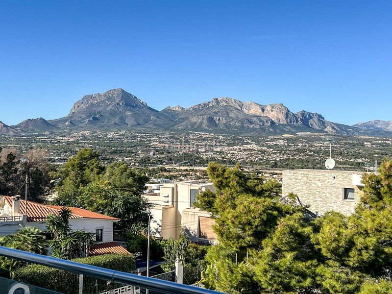 Foto 0ce1811f-f98e-4628-8b83-ad3a2bc861c3. Casa adossada amb calefacció aparcament piscina a Alfàs del Pi (l´)