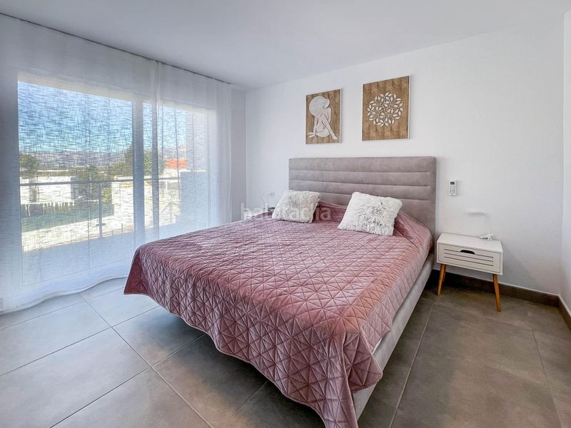 Foto 5bcce7ac-ddb3-40ea-be43-731180550828. Casa adossada amb calefacció aparcament piscina a Alfàs del Pi (l´)