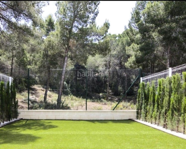 Foto 81cf99b9-9b5a-4a13-b2fe-c9aac4270ae9. Casa adossada amb calefacció aparcament piscina a Alfàs del Pi (l´)