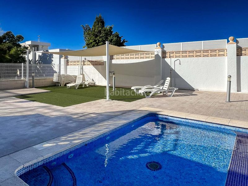 Foto 86e45d5f-3e6b-4c3d-a02a-2b2808426523. Casa adossada amb calefacció aparcament piscina a Alfàs del Pi (l´)