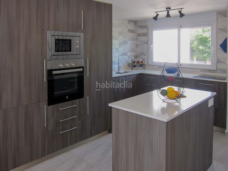 Foto 405a7c0c-21ea-4d2b-8e65-3088a39db611. Casa aparellada amb calefacció aparcament piscina a Alfàs del Pi (l´)