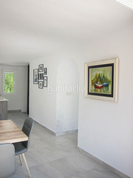 Foto 7f648b35-2667-4781-952f-cf8b3cbd97a0. Casa aparellada amb calefacció aparcament piscina a Alfàs del Pi (l´)