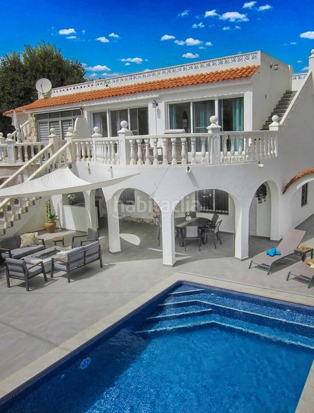 Foto 9e2b588d-7e8d-4244-b8e7-a111c19d917d. Casa aparellada amb calefacció aparcament piscina a Alfàs del Pi (l´)