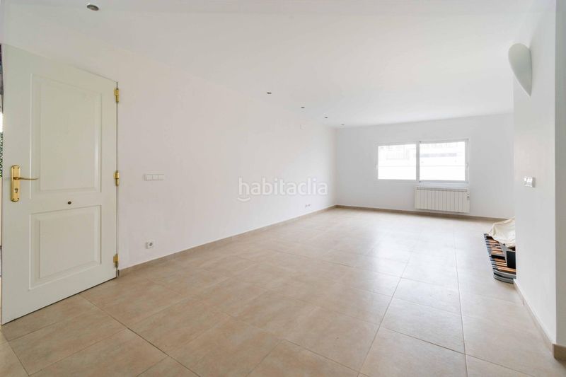 Foto bed1db20-e210-4e00-a074-ed4b0ba3accd. Casa aparellada amb calefacció aparcament piscina a Alfàs del Pi (l´)