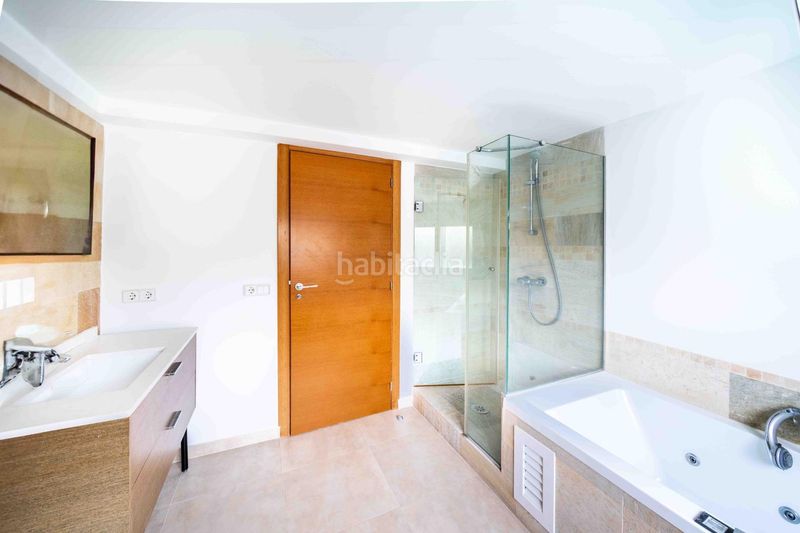 Foto c0ba2f96-705a-444a-b64c-c65b0bdc982e. Casa aparellada amb calefacció aparcament piscina a Alfàs del Pi (l´)