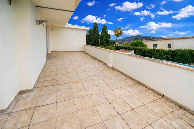 Foto d06b8aca-6c61-48f0-b1c2-73cf9dddb18f. Casa aparellada amb calefacció aparcament piscina a Alfàs del Pi (l´)