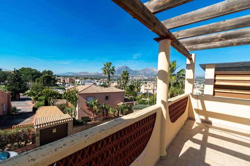 Foto ebcb8944-18f2-4800-9e37-c2c22f2862a0. Casa adossada amb piscina a L´Albir Alfàs del Pi (l´)