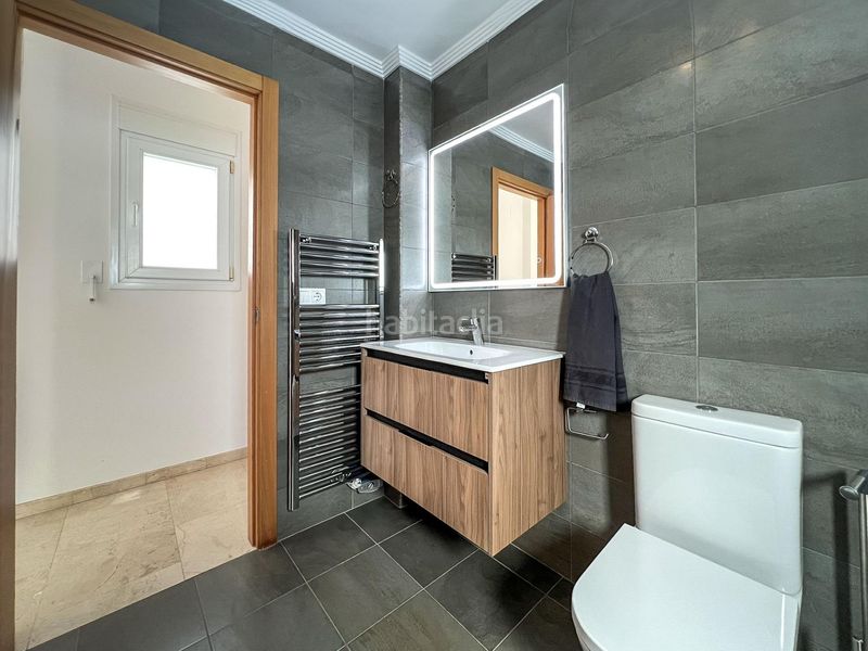 Foto 7724e872-5541-428a-a7fc-c1902a9cc954. Xalet amb aparcament a Coloma Nucia (la)